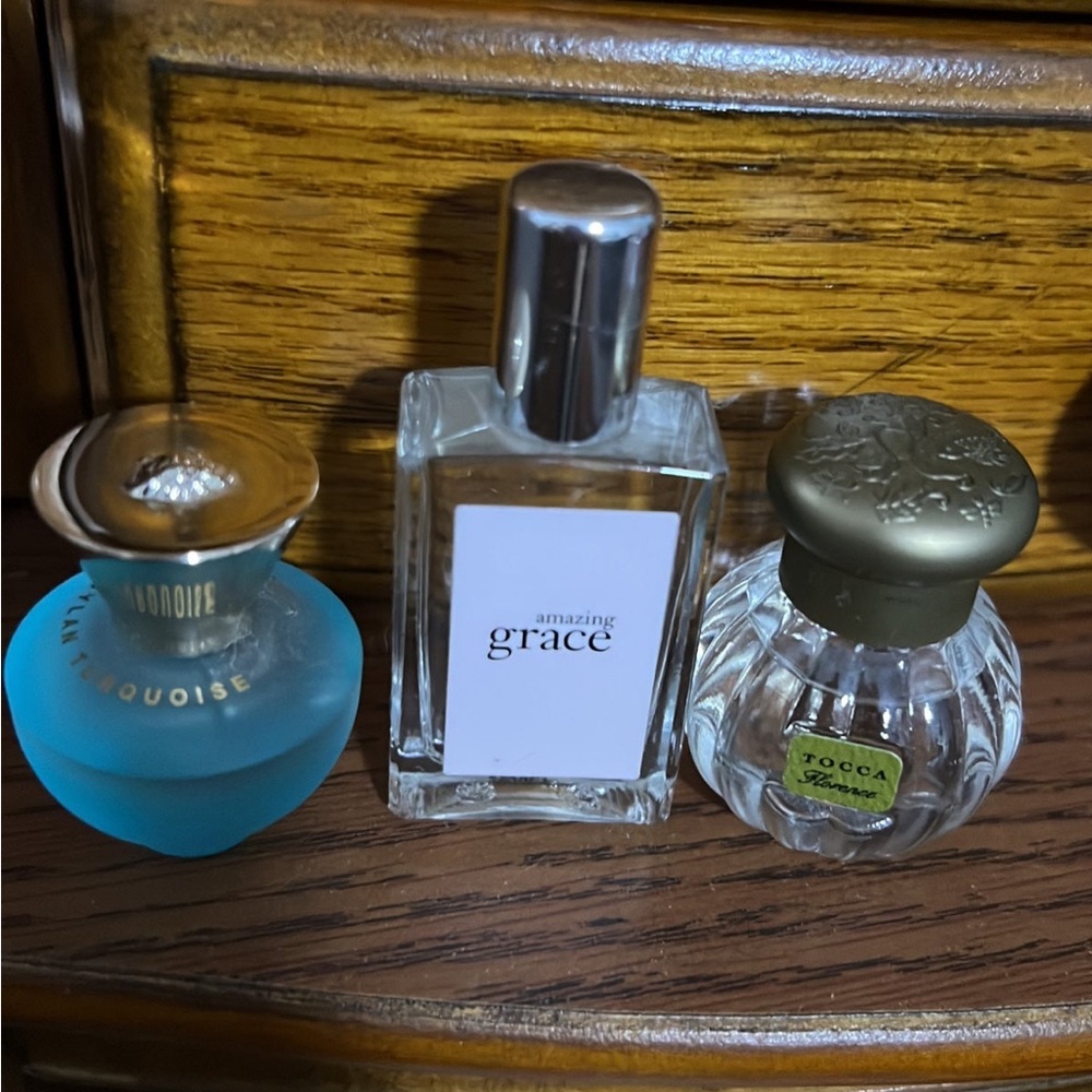 Perfume mini bottles